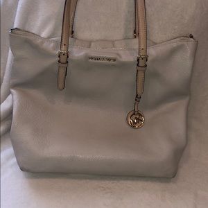 Micheal Kors Pebbled Leather Tote